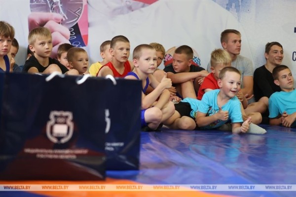 "Развитие спорта в малых городах важно для будущих побед". Тренер на встрече с президентом НОК в Шклове