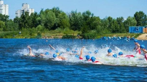 Никита Котенев и Анна Максимова стали чемпионами Беларуси по триатлону Никита Котенев и Анна Максимова стали чемпионами Беларуси по триатлону