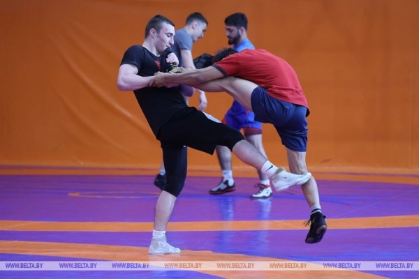 Больше агрессии и доминирования. Как наши борцы создают узнаваемый белорусский почерк на ковре