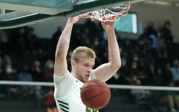 Баскетбол.  Евгений Масальский: верю, что могу стать первым белорусом в НБА
 