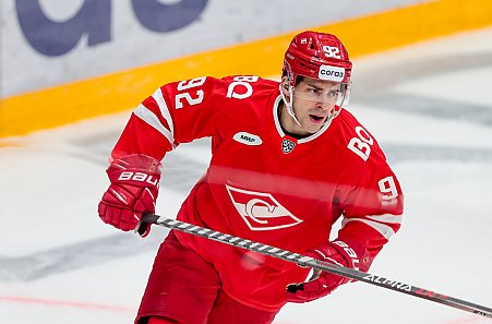 Хоккей. КХЛ. Шейн Принс отметился голом и "ассистом" в победной игре против "Амура" в Хабаровске
Хоккей. КХЛ. Шейн Принс отметился голом и "ассистом" в победной игре против "Амура" в Хабаровске