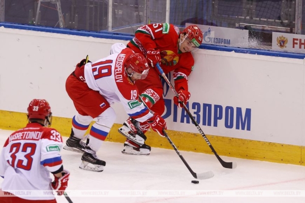 Команда "Беларусь 21" уступила молодежной сборной России на хоккейном Кубке Будущего Команда "Беларусь 21" уступила молодежной сборной России на хоккейном Кубке Будущего