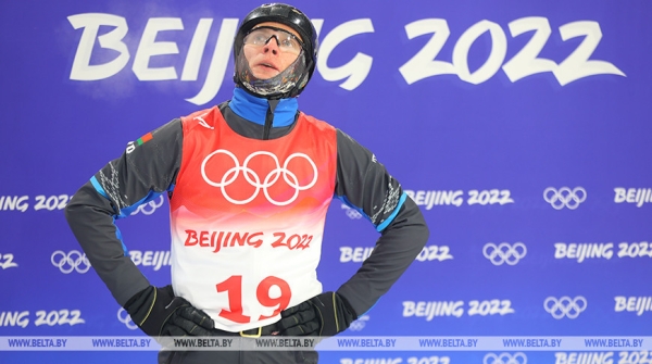 Белорусский фристайлист Станислав Гладченко не попал в олимпийский суперфинал