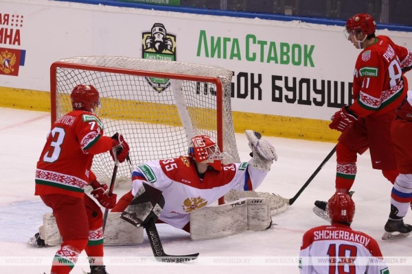 Команда "Беларусь 21" уступила молодежной сборной России на хоккейном Кубке Будущего Команда "Беларусь 21" уступила молодежной сборной России на хоккейном Кубке Будущего