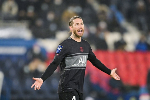 Главные беды «ПСЖ» (пока игровые): слабые позиционки, психика Неймара и неочевидный вред от Месси Главные беды «ПСЖ» (пока игровые): слабые позиционки, психика Неймара и неочевидный вред от Месси