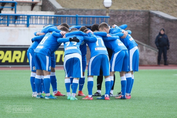 АБФФ затыкает «Днепром» дырку в «вышке». Клуб туда и хотел – но не похоже, что готов: отпустил лидеров, расстался с тренером с позицией, разгромлен в Кубке АБФФ затыкает «Днепром» дырку в «вышке». Клуб туда и хотел – но не похоже, что готов: отпустил лидеров, расстался с тренером с позицией, разгромлен в Кубке