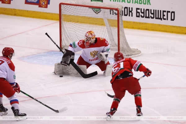 Команда "Беларусь 21" уступила молодежной сборной России на хоккейном Кубке Будущего Команда "Беларусь 21" уступила молодежной сборной России на хоккейном Кубке Будущего