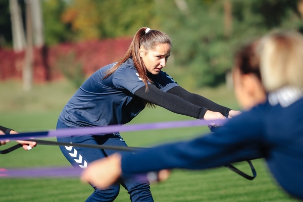 «Нацистов вообще не видела». Беларуска в Харькове играла за лучший ФК Восточной Европы – вот что она говорит о городе, который уничтожает Россия «Нацистов вообще не видела». Беларуска в Харькове играла за лучший ФК Восточной Европы – вот что она говорит о городе, который уничтожает Россия