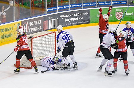 Хоккей.  "Неман" обыграл "Брест" в матче за третье место Кубка Салея
 