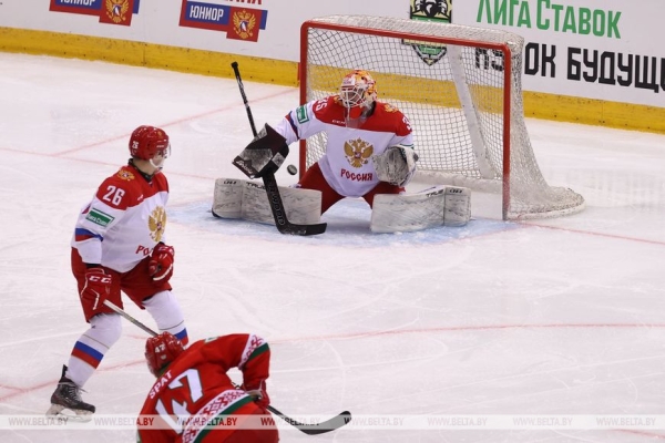 Команда "Беларусь 21" уступила молодежной сборной России на хоккейном Кубке Будущего Команда "Беларусь 21" уступила молодежной сборной России на хоккейном Кубке Будущего