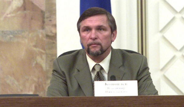 Он 15 лет рулит гандболом Беларуси: спас Лукашенко от импичмента, отжал бизнес, возглавляя парламент, был в СИЗО как вице-президент НОК Он 15 лет рулит гандболом Беларуси: спас Лукашенко от импичмента, отжал бизнес, возглавляя парламент, был в СИЗО как вице-президент НОК