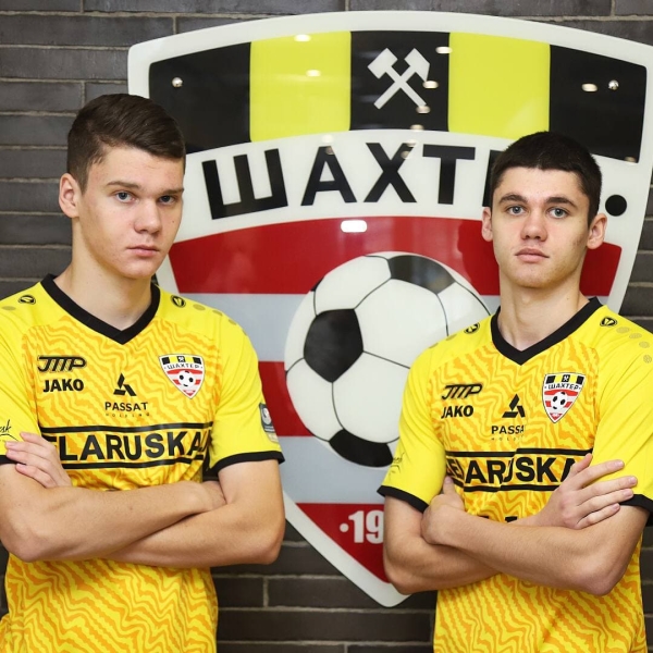 АБФФ затыкает «Днепром» дырку в «вышке». Клуб туда и хотел – но не похоже, что готов: отпустил лидеров, расстался с тренером с позицией, разгромлен в Кубке АБФФ затыкает «Днепром» дырку в «вышке». Клуб туда и хотел – но не похоже, что готов: отпустил лидеров, расстался с тренером с позицией, разгромлен в Кубке