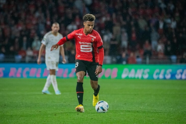 Грузин для «Баварии», армянин и киргиз – в новом топе талантов от Guardian. А еще Зидан и Ибрагимович (правда) Грузин для «Баварии», армянин и киргиз – в новом топе талантов от Guardian. А еще Зидан и Ибрагимович (правда)