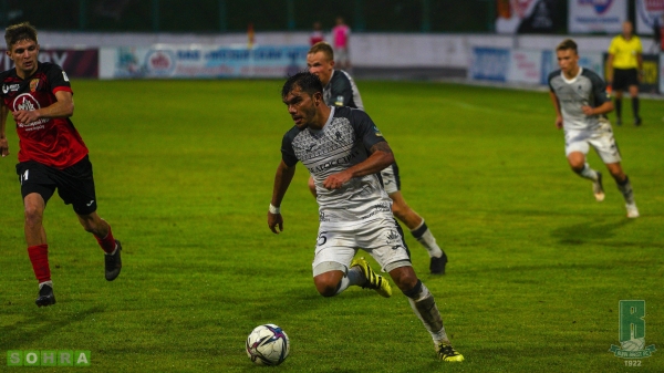 В «Рухе» Зайцева намечается что-то интересное: опытные игроки активно уходят, заменить их могут теми, кого обкатали в других клубах В «Рухе» Зайцева намечается что-то интересное: опытные игроки активно уходят, заменить их могут теми, кого обкатали в других клубах