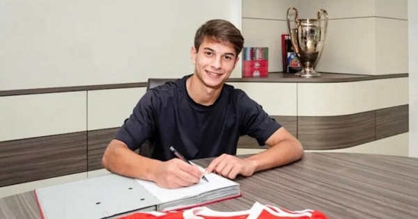 Грузин для «Баварии», армянин и киргиз – в новом топе талантов от Guardian. А еще Зидан и Ибрагимович (правда) Грузин для «Баварии», армянин и киргиз – в новом топе талантов от Guardian. А еще Зидан и Ибрагимович (правда)